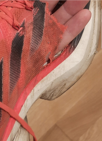 shoes_worn_out_upper_preview